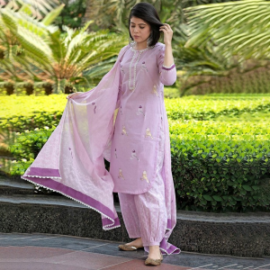 Women Floral Printed Regular Kurta with Salwar & With Dupatta