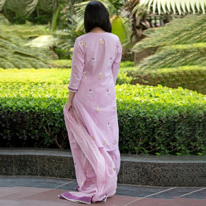 Women Floral Printed Regular Kurta with Salwar & With Dupatta
